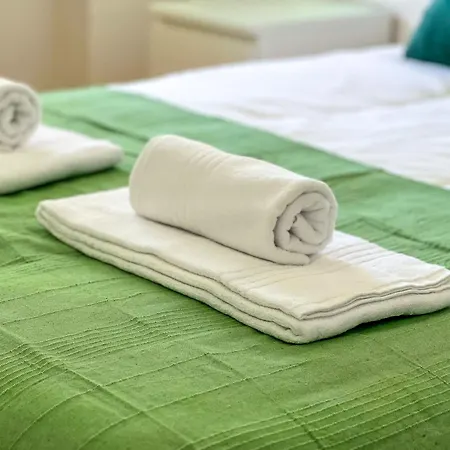 Cozy 1-bedroom Apartment, Pool, 알부페이라