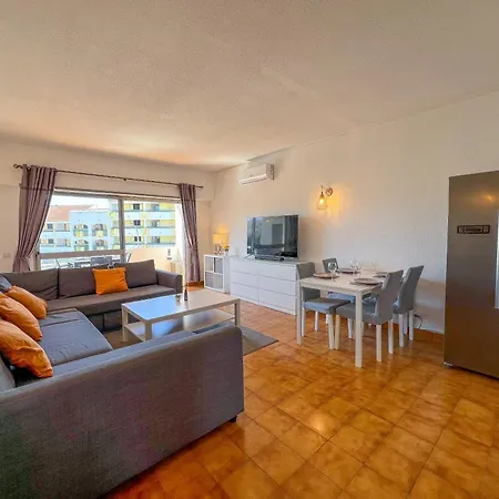 Cozy 1-bedroom Apartment, Pool, 알부페이라